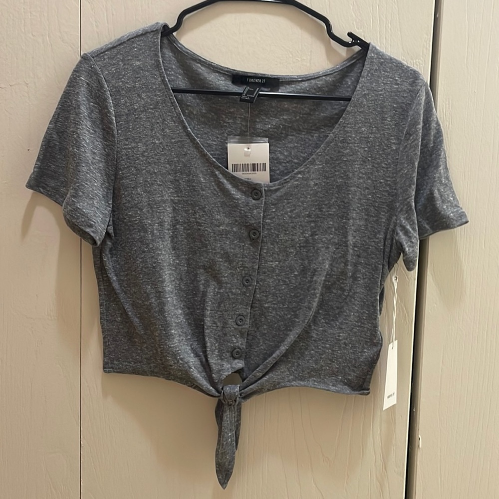 Grey, cropped tie, shirt